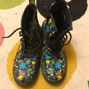 Dr Martin’s kids boot